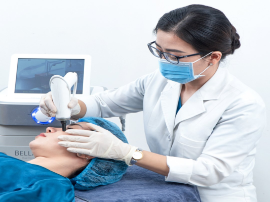 Chăm sóc da treatment cần tham khảo ý kiến của chuyên gia da liễu